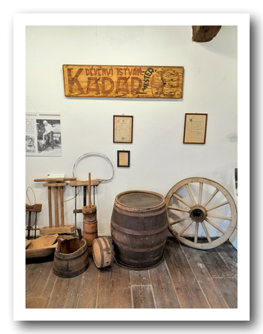 Részlet A gönci mestereket bemutató tárlatból